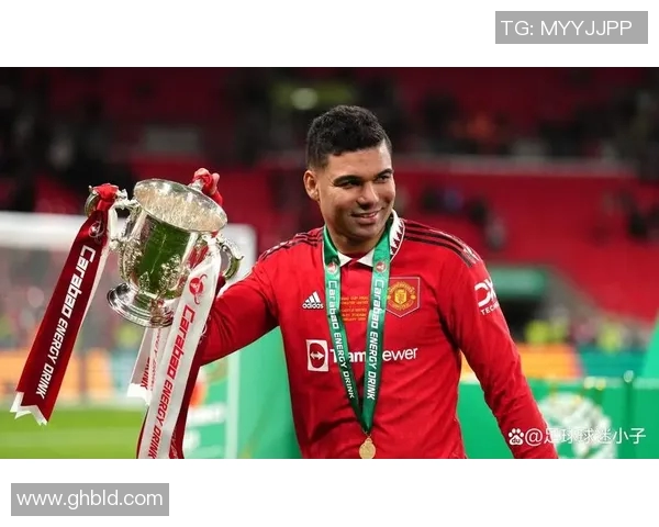 皇马宣布与卡塞米罗续约至2025年，稳固中场核心地位